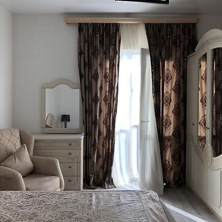 Lilu Otel Tiflis Dış mekan fotoğraf