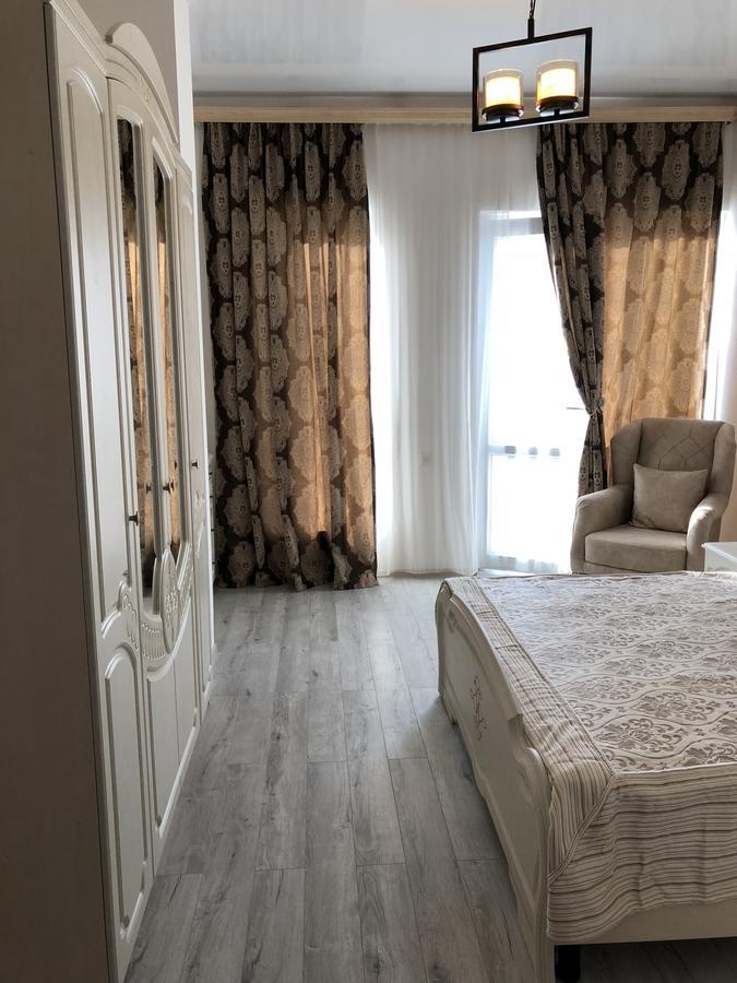 Lilu Otel Tiflis Dış mekan fotoğraf
